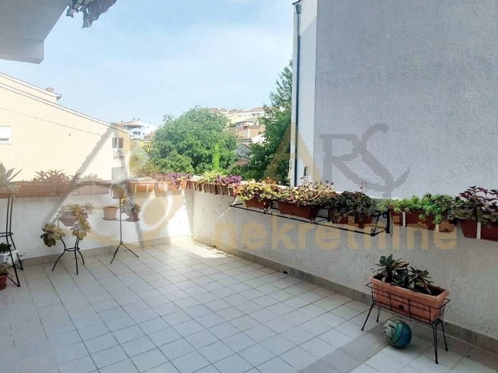 Stan u kuci, Prodaja, Pula, Pula