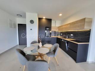 Apartman na moru, Prodaja, Privlaka, Privlaka