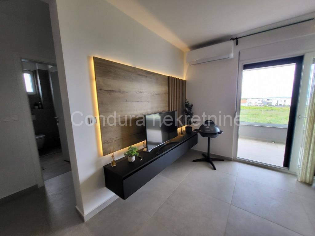 Apartman na moru, Prodaja, Privlaka, Privlaka