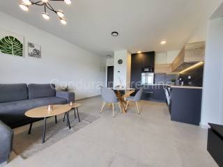 Apartman na moru, Prodaja, Privlaka, Privlaka