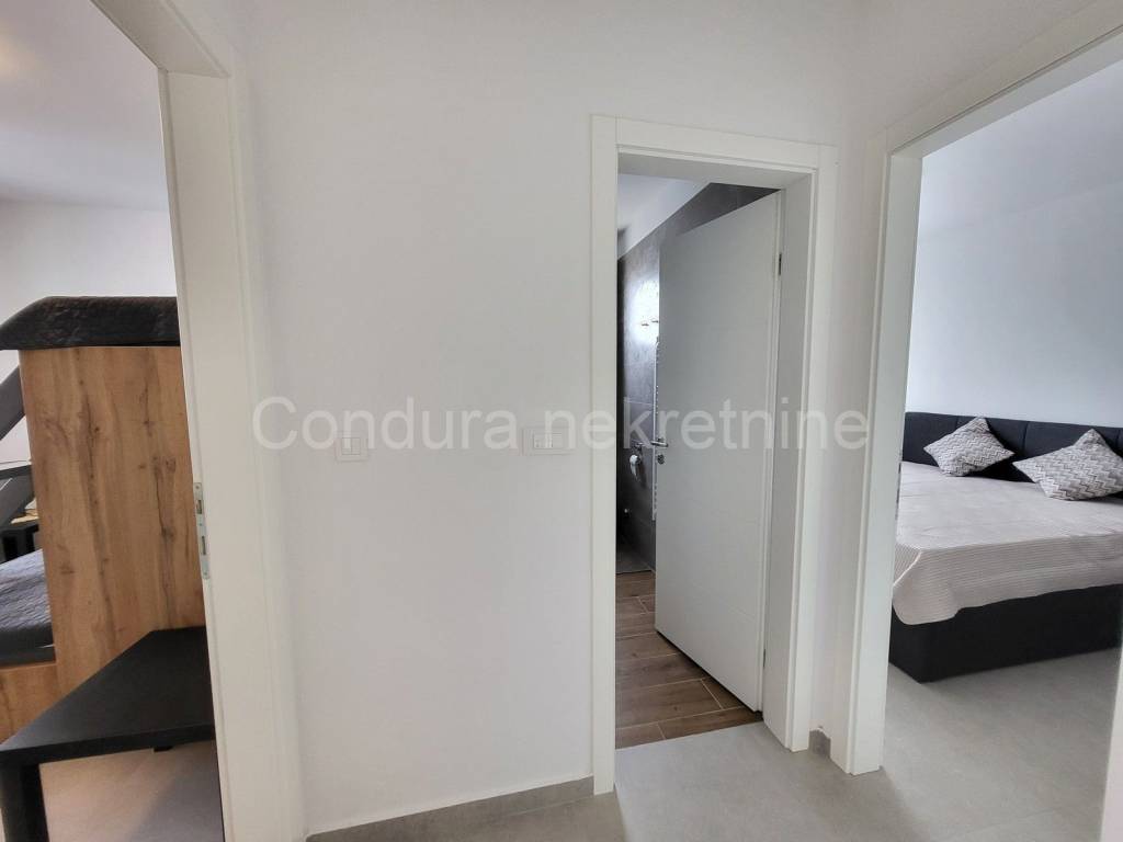 Apartman na moru, Prodaja, Privlaka, Privlaka
