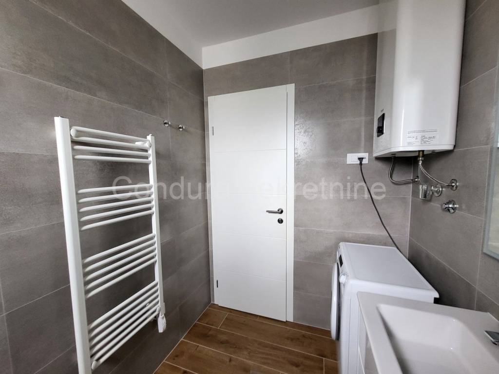 Apartman na moru, Prodaja, Privlaka, Privlaka