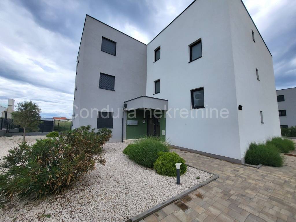 Apartman na moru, Prodaja, Privlaka, Privlaka