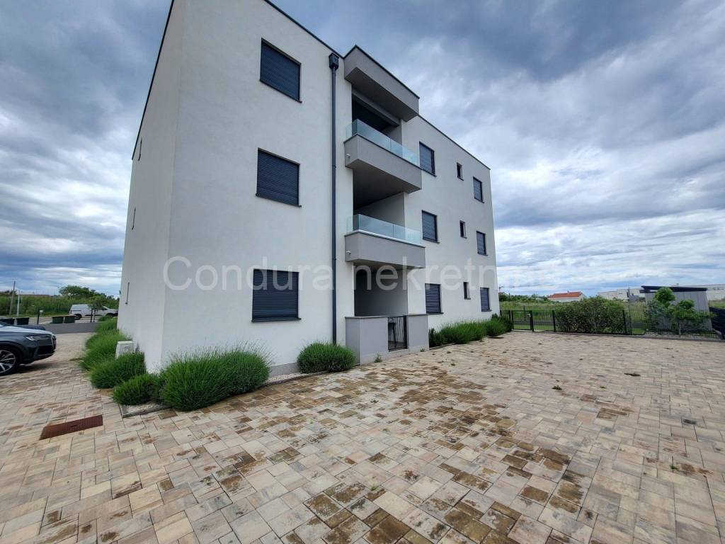 Apartman na moru, Prodaja, Privlaka, Privlaka