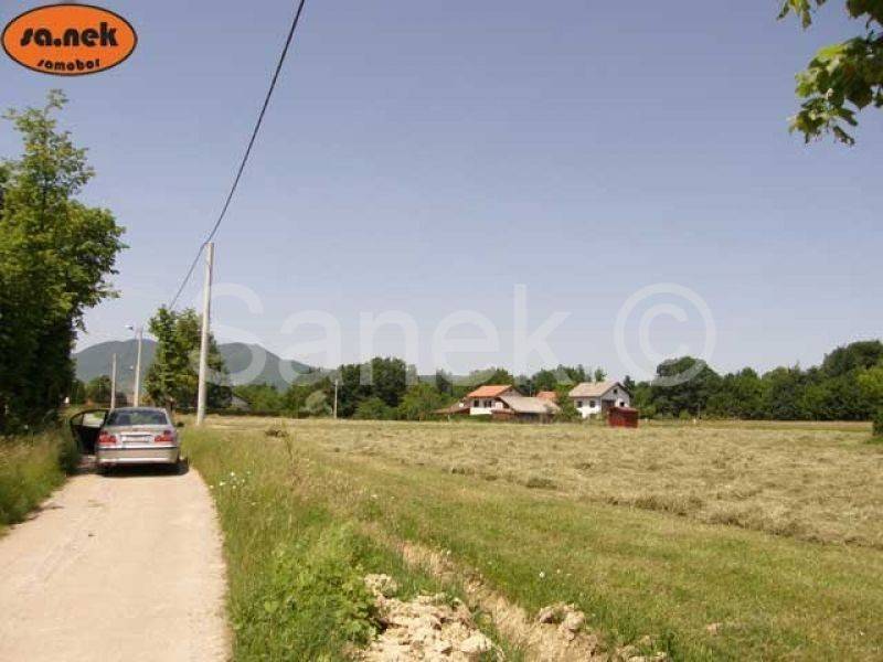Zemljište/1029m2/Drežnik