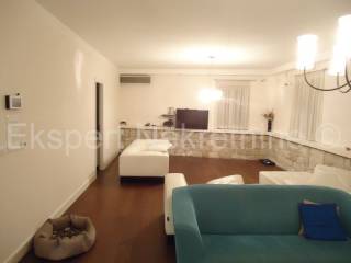 Flat in building, Sale, Split, Split