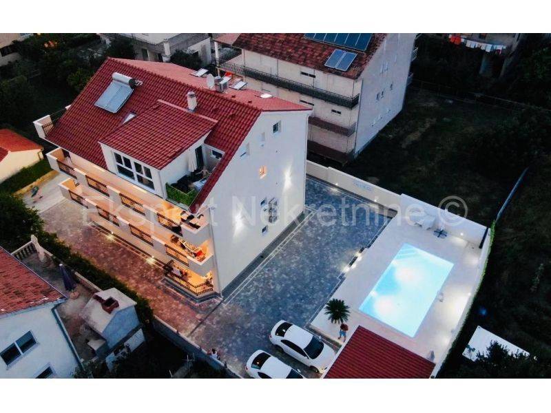 Villa, Sale, Kaštela, Kaštel Novi