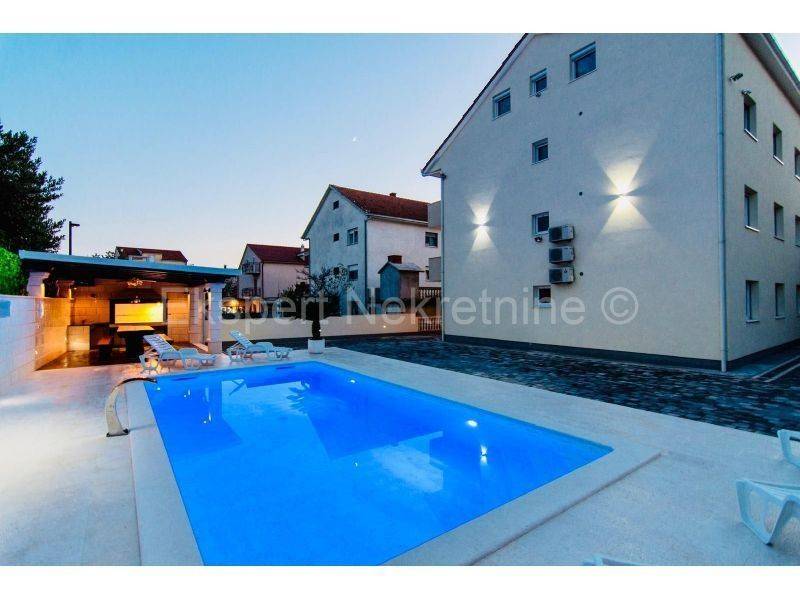 Villa, Sale, Kaštela, Kaštel Novi