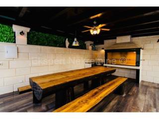 Vila, Prodaja, Kaštela, Kaštel Novi