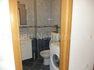 Flat in building, Sale, Okrug, Okrug Gornji