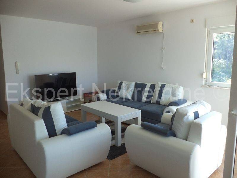Flat in building, Sale, Okrug, Okrug Gornji