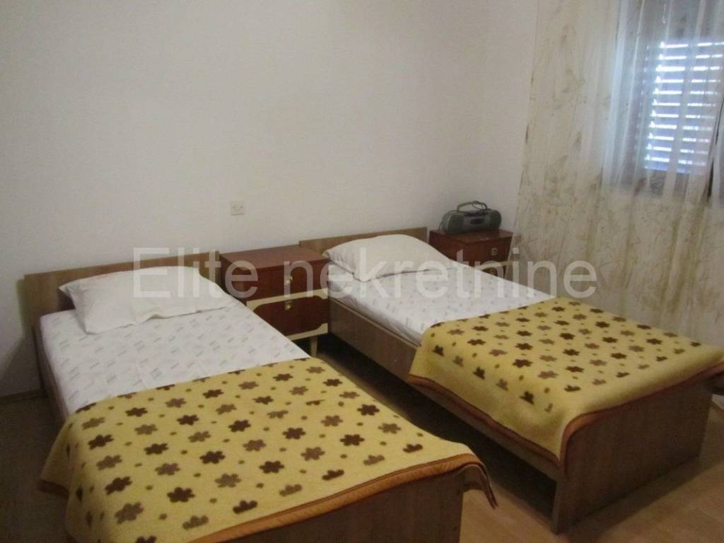 Flat in a house, Rent, Viškovo, Marinići