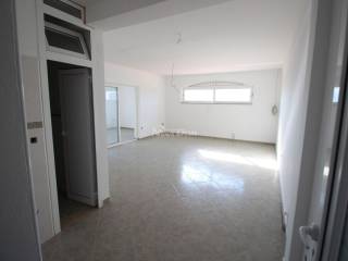 Residential-commercial property, Sale, Kali, Kali
