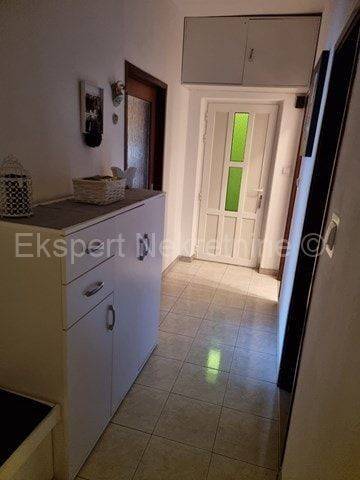 Flat in a building, Sale, Split, Split