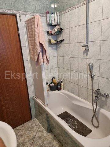 Flat in a building, Sale, Split, Split