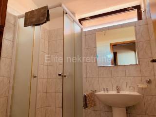 Residential-commercial property, Sale, Medulin, Banjole