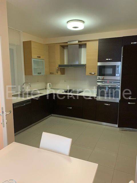 Flat in a building, Rent, Opatija - Okolica, Ičići