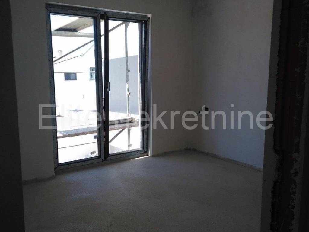 Flat in a new building, Sale, Poreč, Mihatovići