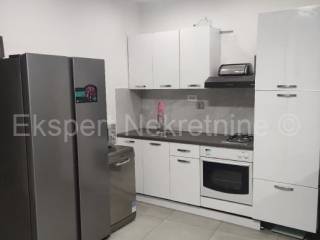 Semi-detached house, Sale, Split, Split
