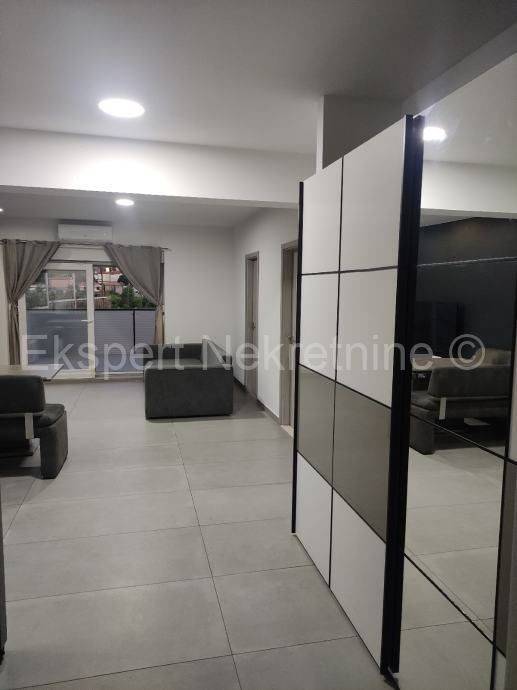 Semi-detached house, Sale, Split, Split