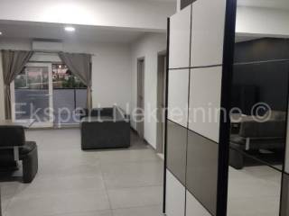 Semi-detached house, Sale, Split, Split