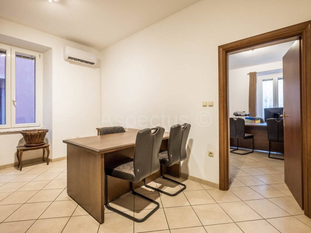 Commercial property, Sale, Pula, Pula