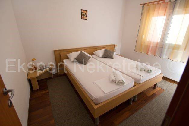 Flat in a building, Sale, Okrug, Okrug Gornji
