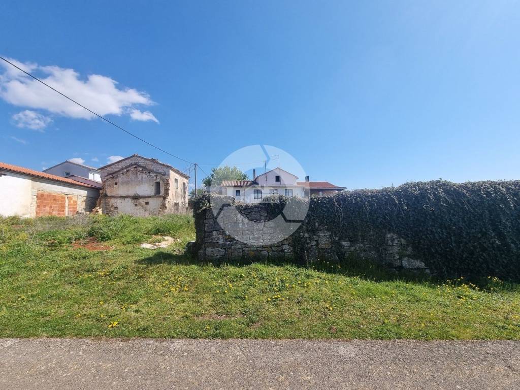 Stone house, Sale, Tinjan, Muntrilj