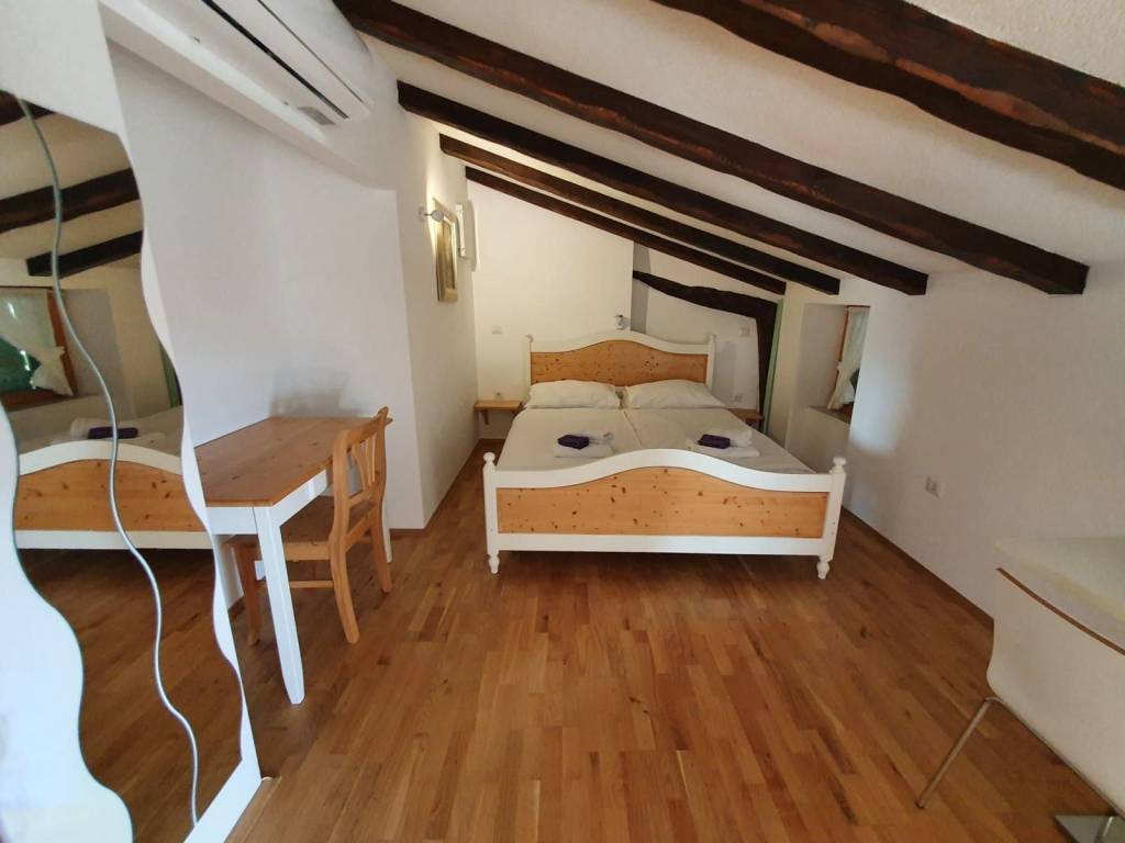 Stone house, Sale, Motovun, Motovun