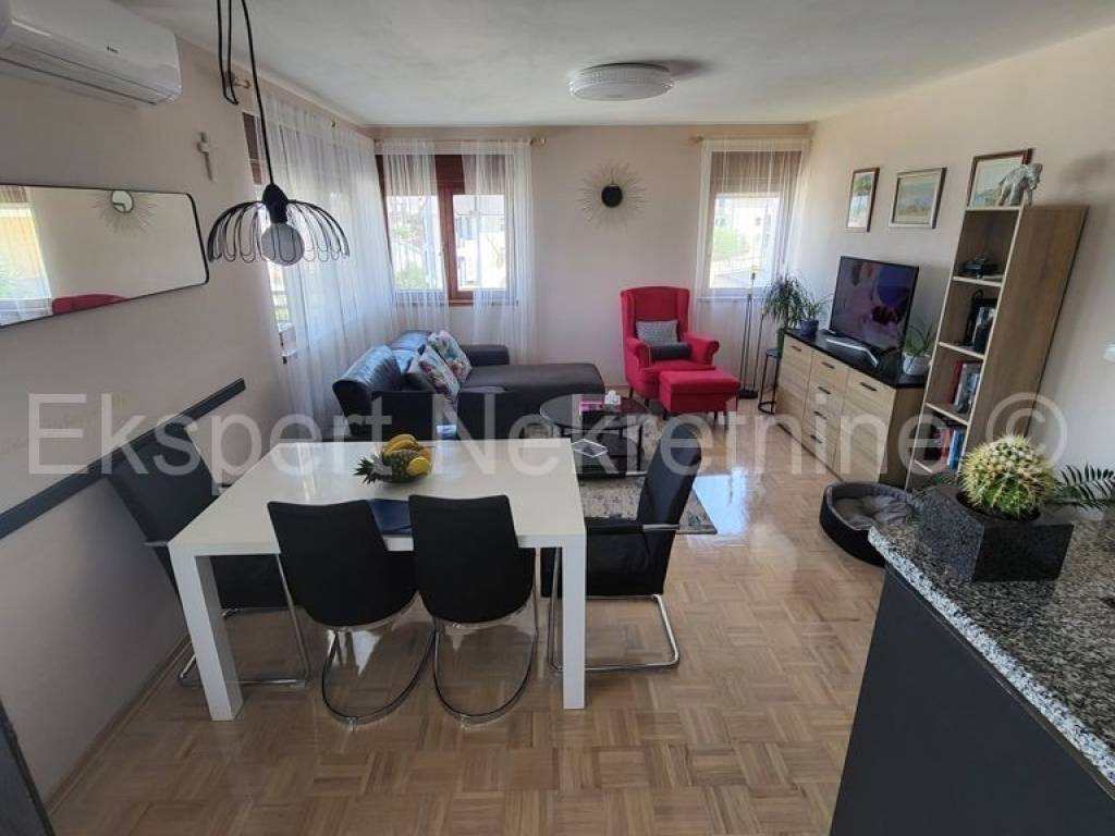 Flat in a building, Sale, Trogir, Miševac