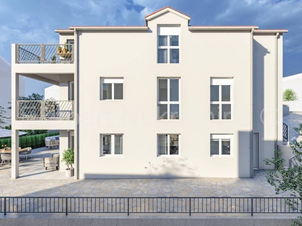 Flat in a new building, Sale, Okrug, Okrug Gornji