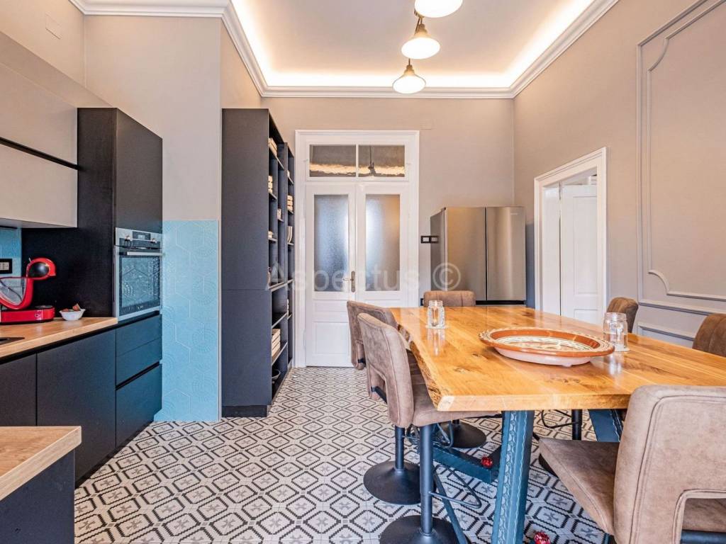 Flat in older building, Sale, Pula, Pula