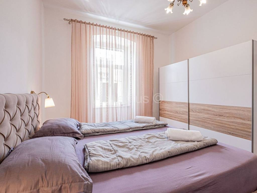 Flat in older building, Sale, Pula, Pula
