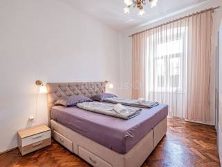 Flat in older building, Sale, Pula, Pula