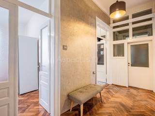 Flat in older building, Sale, Pula, Pula
