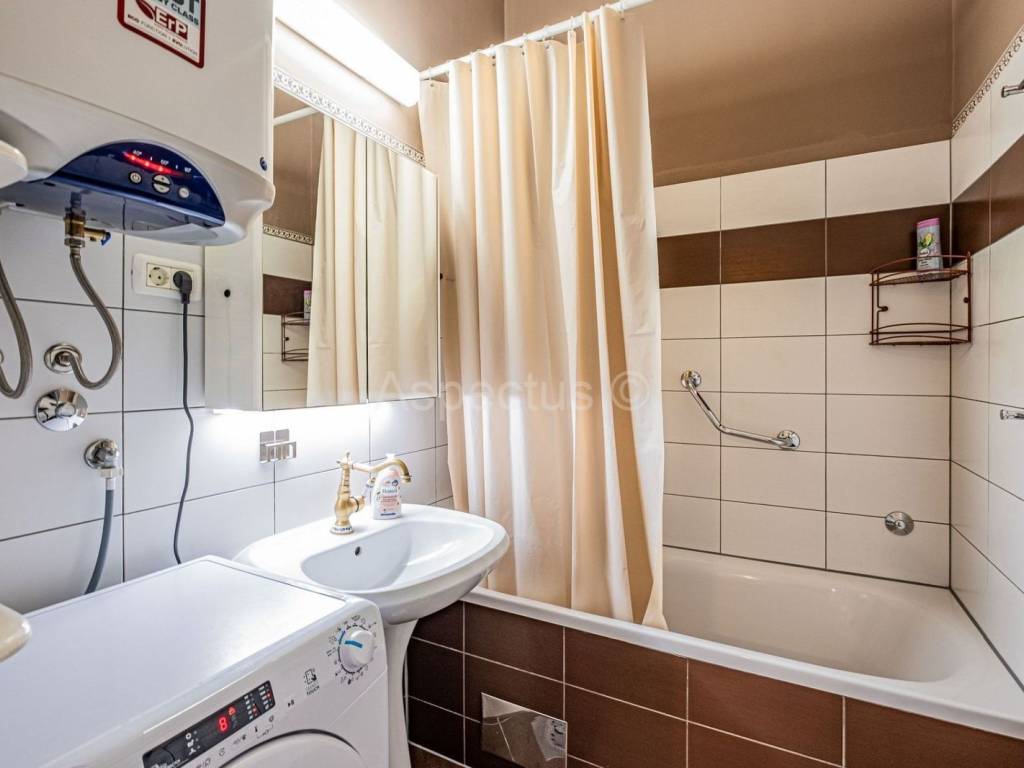 Flat in older building, Sale, Pula, Pula