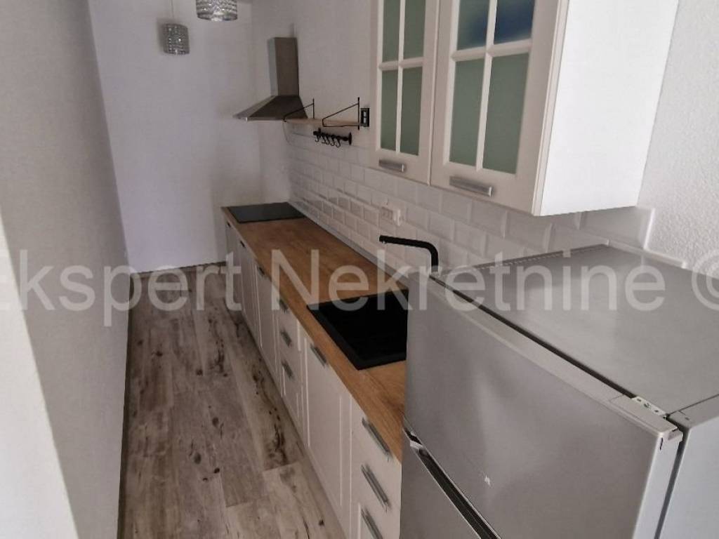 Flat in a building, Sale, Okrug, Okrug Gornji