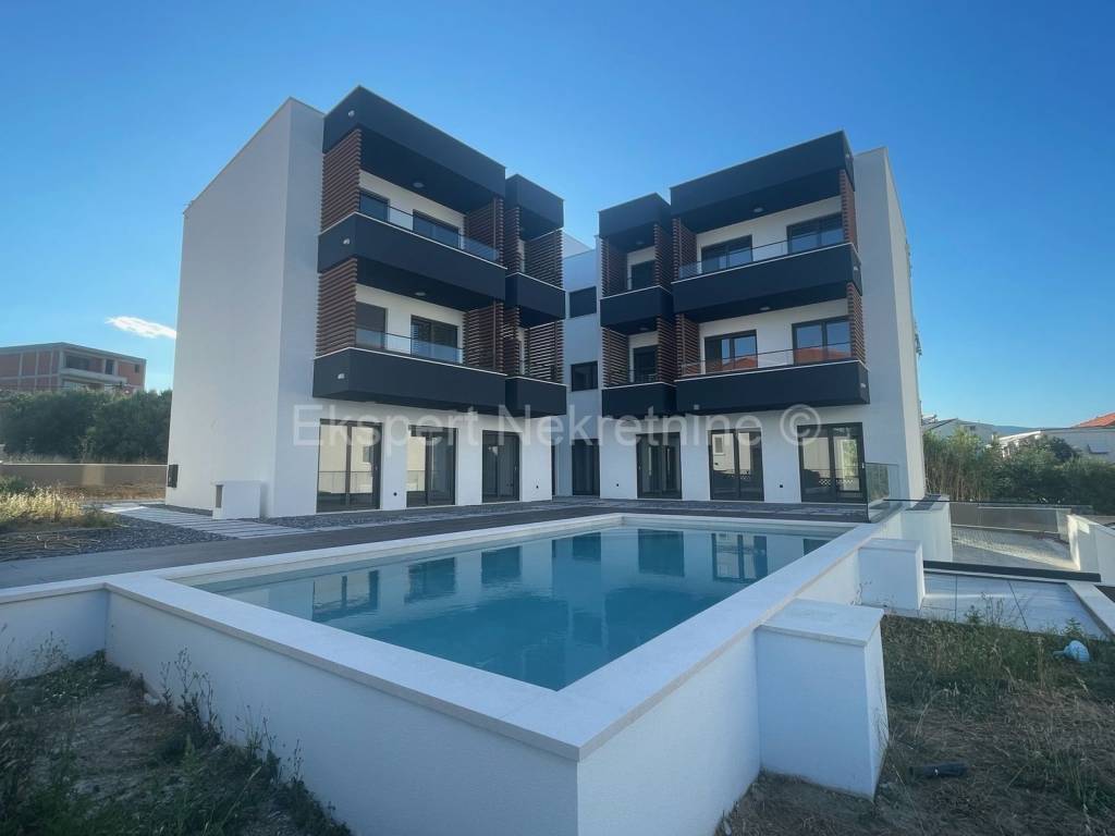 Flat in a new building, Sale, Split - Okolica, Slatine