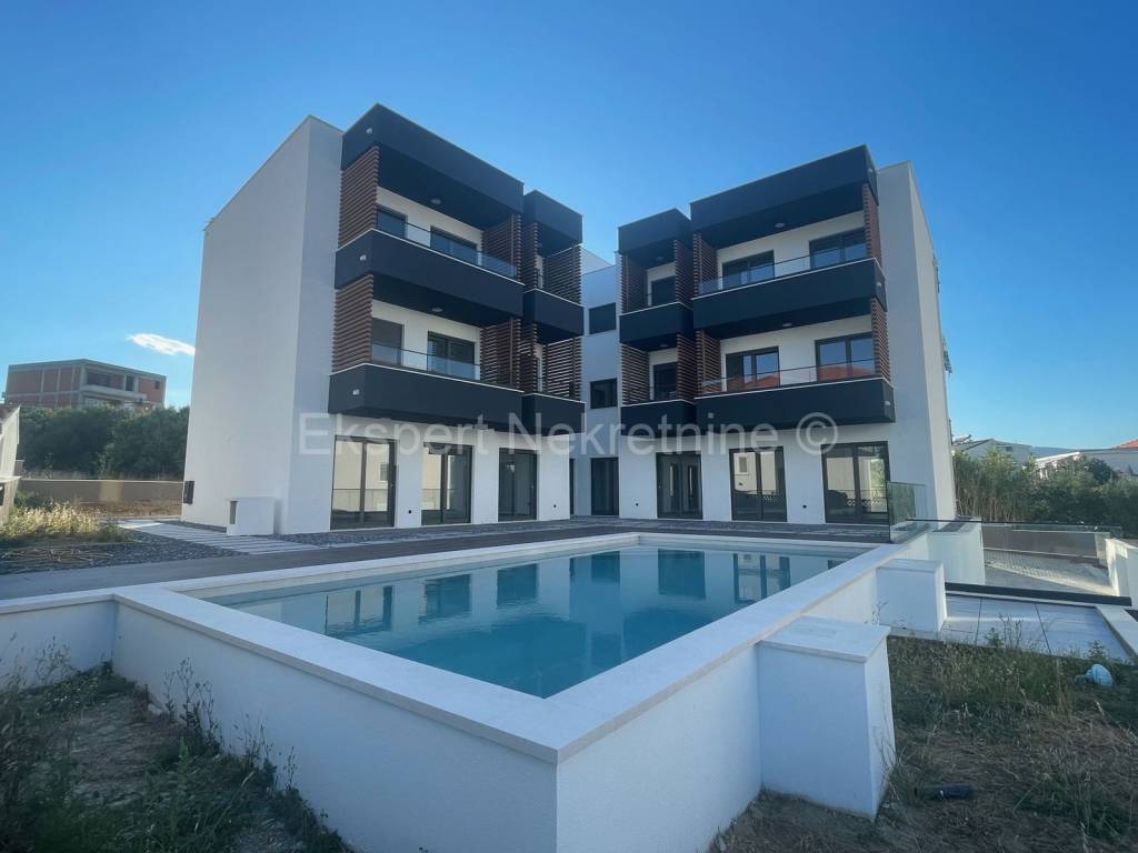 Flat in a new building, Sale, Split - Okolica, Slatine