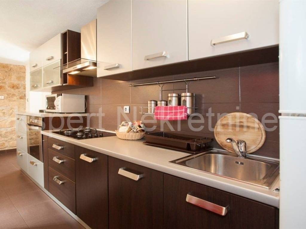 Terraced house, Sale, Split, Split