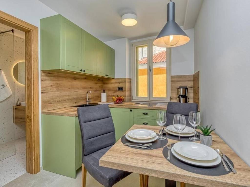 House with apartments, Sale, Vrsar, Vrsar