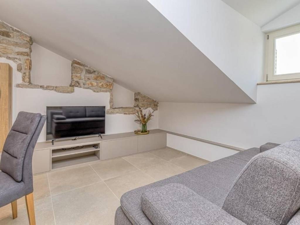 House with apartments, Sale, Vrsar, Vrsar