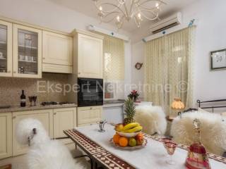 Flat in a building, Sale, Split, Split
