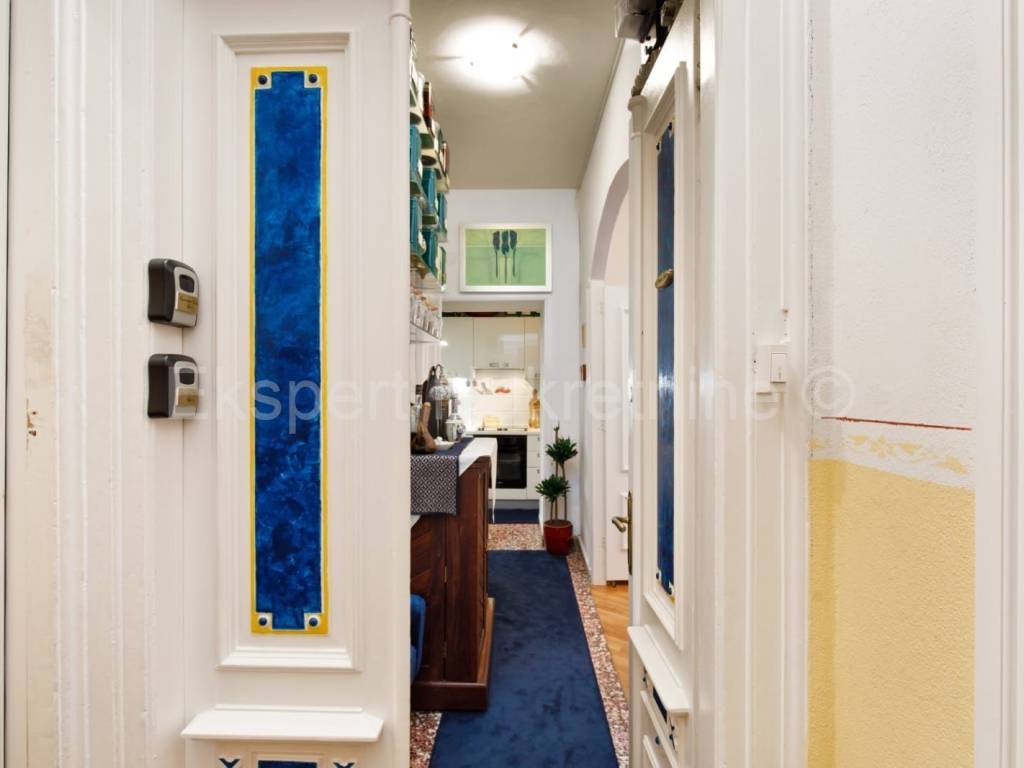 Flat in a building, Sale, Split, Split