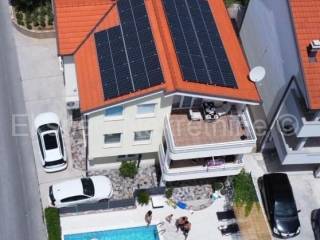 Detached house, Sale, Split, Split