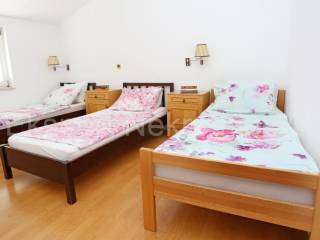 Detached house, Sale, Split, Split