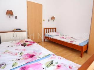 Detached house, Sale, Split, Split