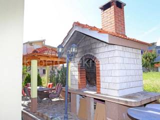 Detached house, Sale, Split, Split