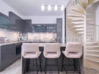Flat in a building, Sale, Okrug, Okrug Gornji