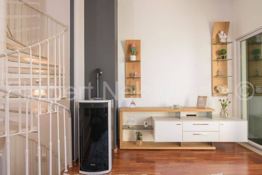 Flat in a building, Sale, Okrug, Okrug Gornji